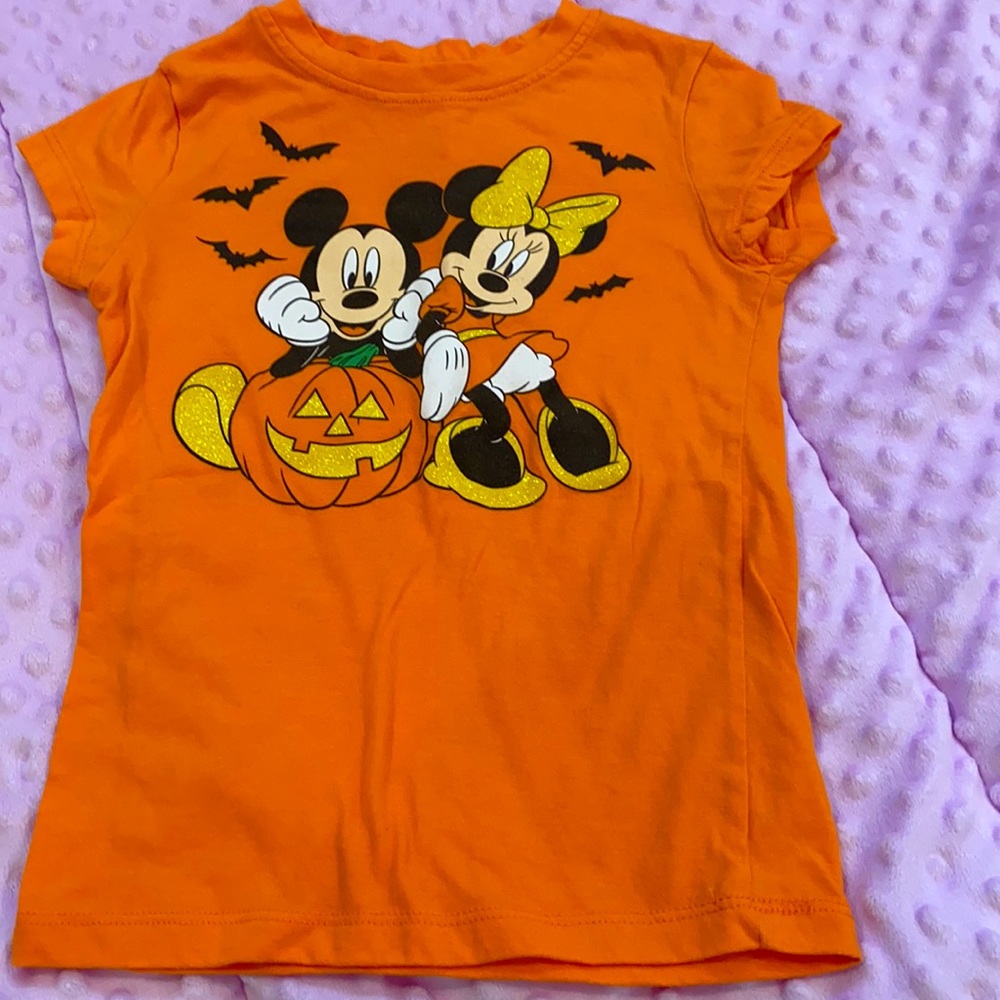 Disney Halloween Tee Size XS 4/5
